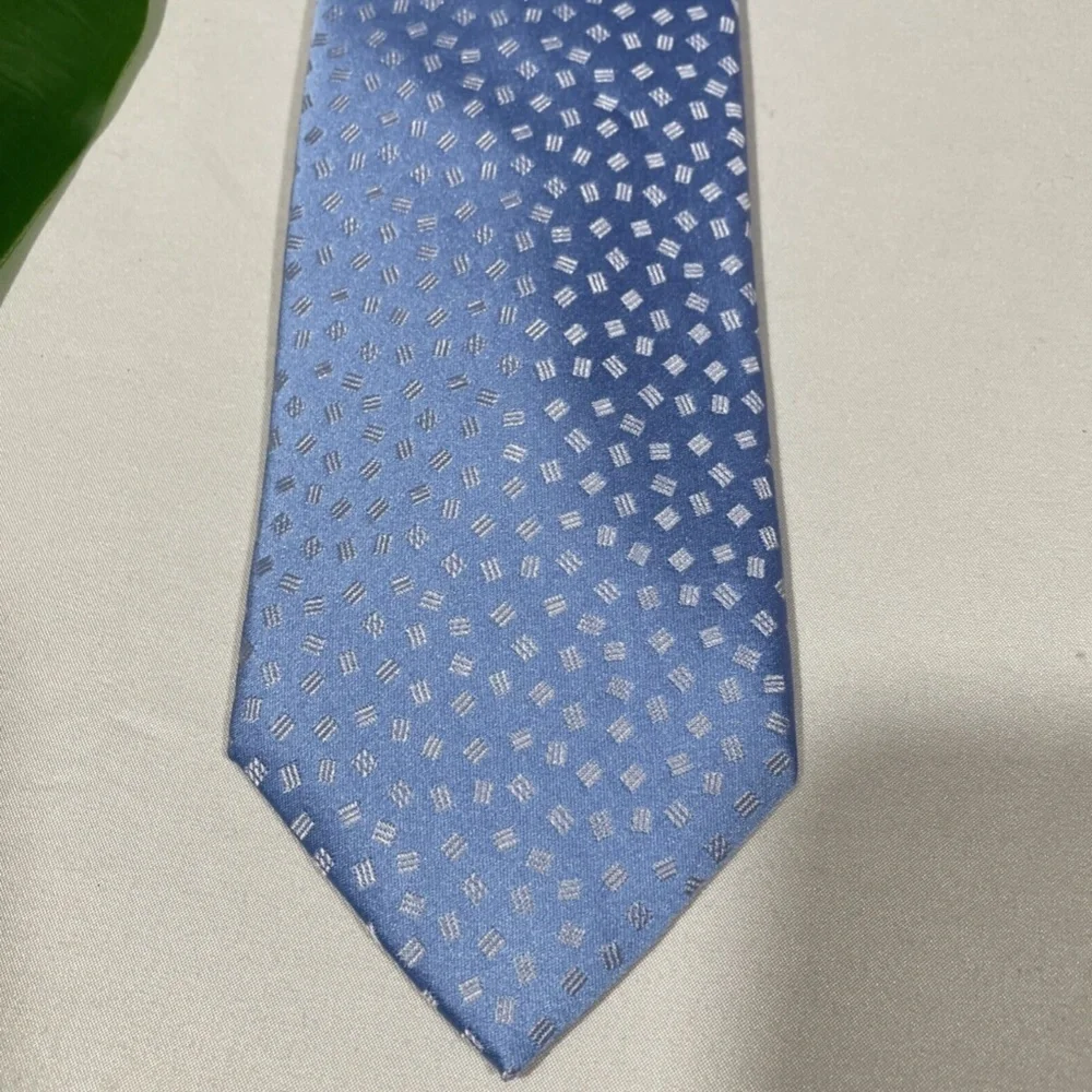 NWT $70 MICHAEL KORS [ Men's Tie ] Mini‎ Squares in Light Blue
